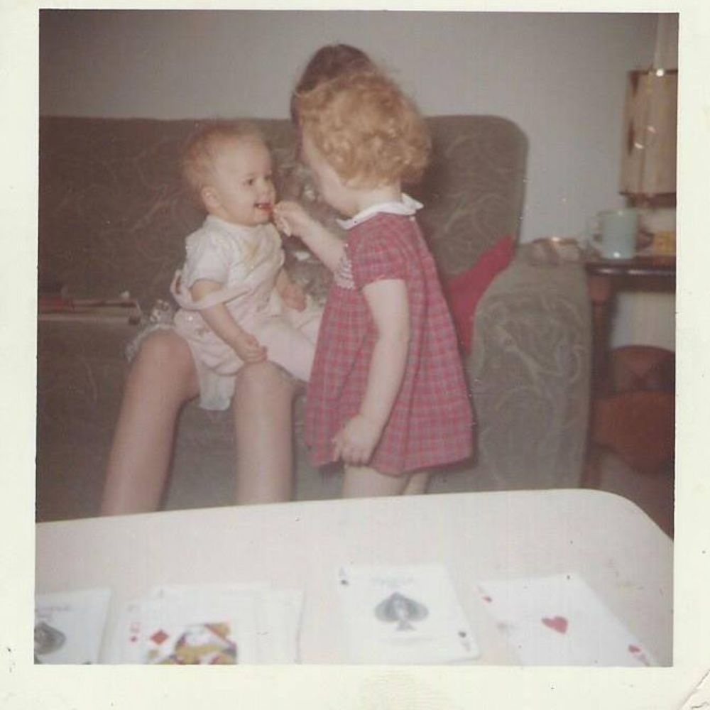 Meet your Posher, Laura